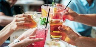 5 cócteles hechos con vino para Navidad y fin de año cocteles hechos con vino