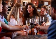 Los jóvenes de 18 a 34 años prefieren los espirituosos al vino estudio consumo de alcohol españa